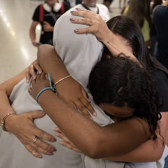 Socióloga compara política migratória de Obama, Biden e Trump: ‘Deportação com humanidade (…) agora são criminosos’