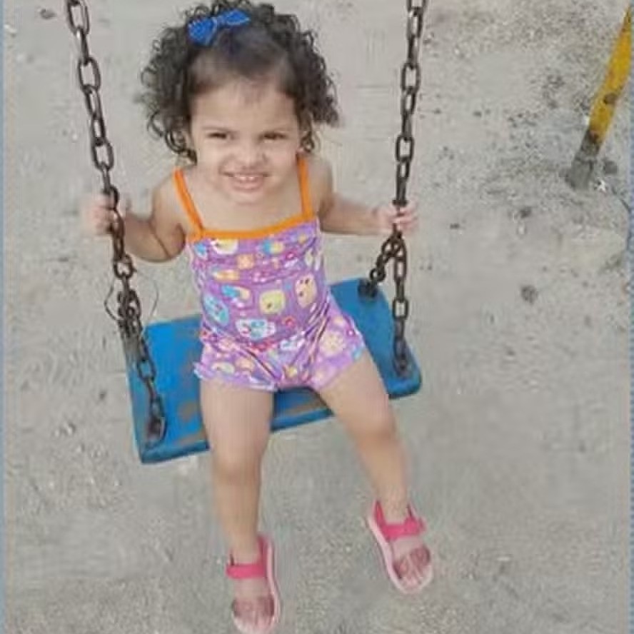 Menina de dois anos baleada na cabeça segue internada em estado grave, no Rio de Janeiro