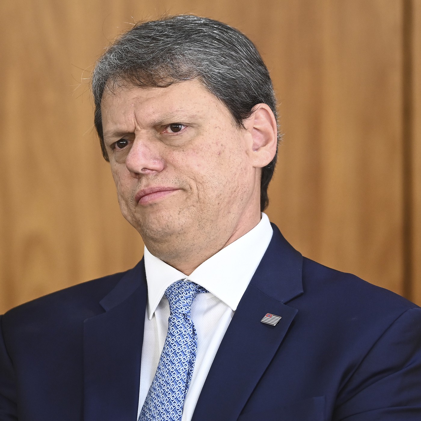 Tarcísio promete rápida apuração a caso de pacientes que ficaram com sequelas após mutirão de catarata