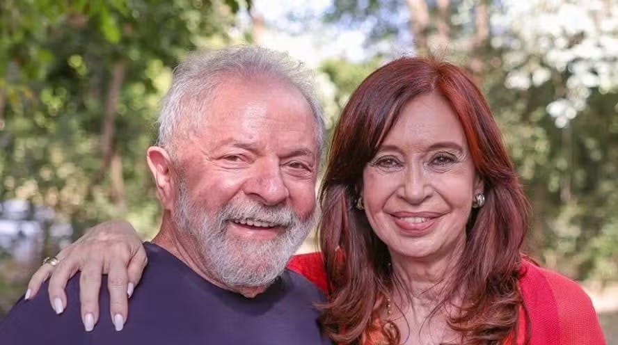 Lula vai se encontrar com Cristina Kirschner após sessão da cúpula do Mercosul nesta quinta (3)