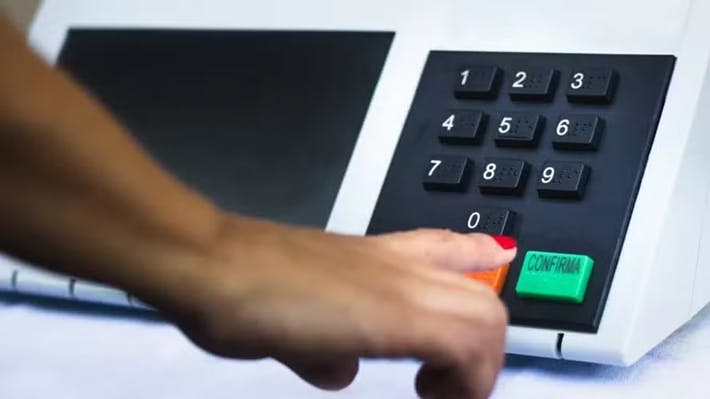 Quaest: Daniel Vilela lidera disputa ao governo de Goiás; Sergio Moro aparece em 1º no Paraná