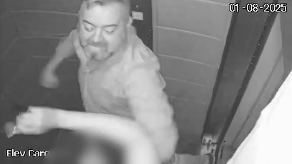 Mulher é espancada pelo companheiro em elevador de condomínio no DF e fica cinco dias internada