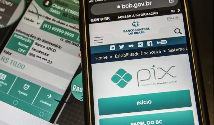 Pix feito com cartão de crédito cobra juros mesmo com fatura paga no vencimento