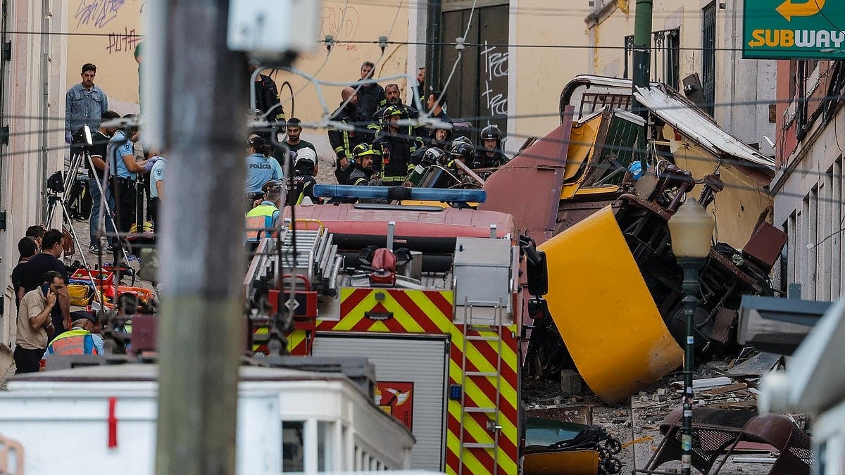 Vítimas do acidente no Elevador da Glória em Lisboa são identificadas