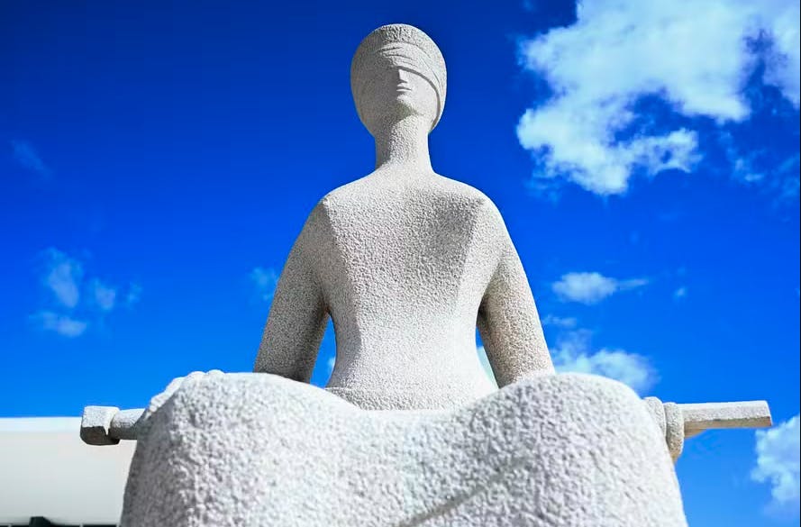 STF forma maioria contra decisão de Barroso que permitia enfermeiros atuarem no aborto legal