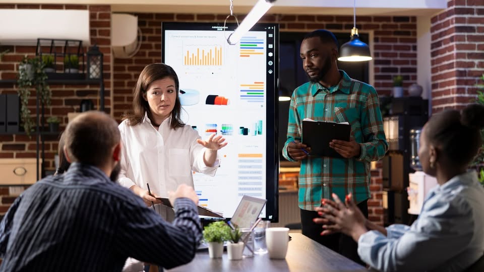 Marketing estratégico impulsiona escalabilidade e previsibilidade de receita em empresas de tecnologia